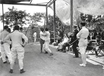 Copa Inter-Salas d’esgrima, 1912. Fons i autoria: Frederic Juandó Alegret. (CAT AGDB R. 54483)